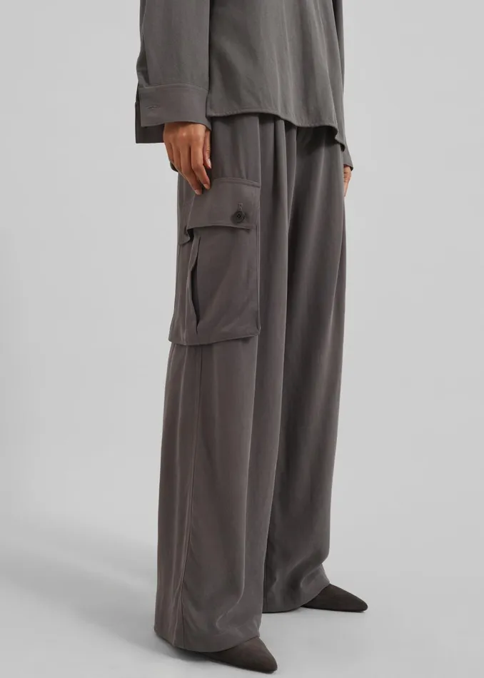 Women Nyro Cargo Pants 8211 Charcoal The Frankie Shop Bottoms