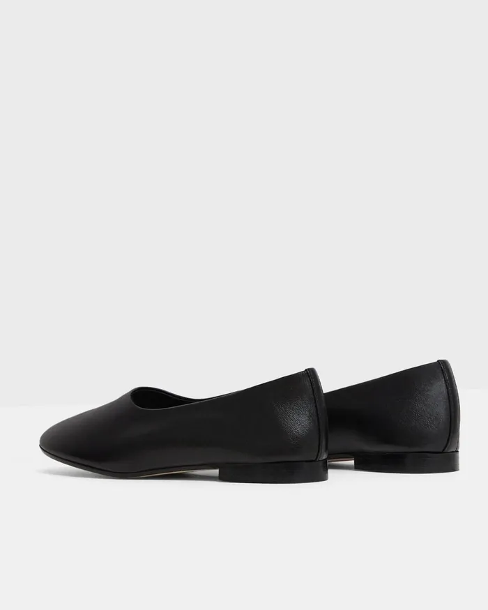 Women Shoes Theory Round Flat In Leather Black