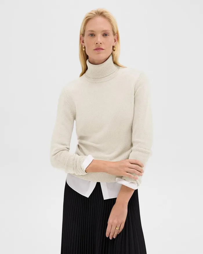 Women Sweaters Cardigans Theory Turtleneck Sweater In Cashmere Ivory